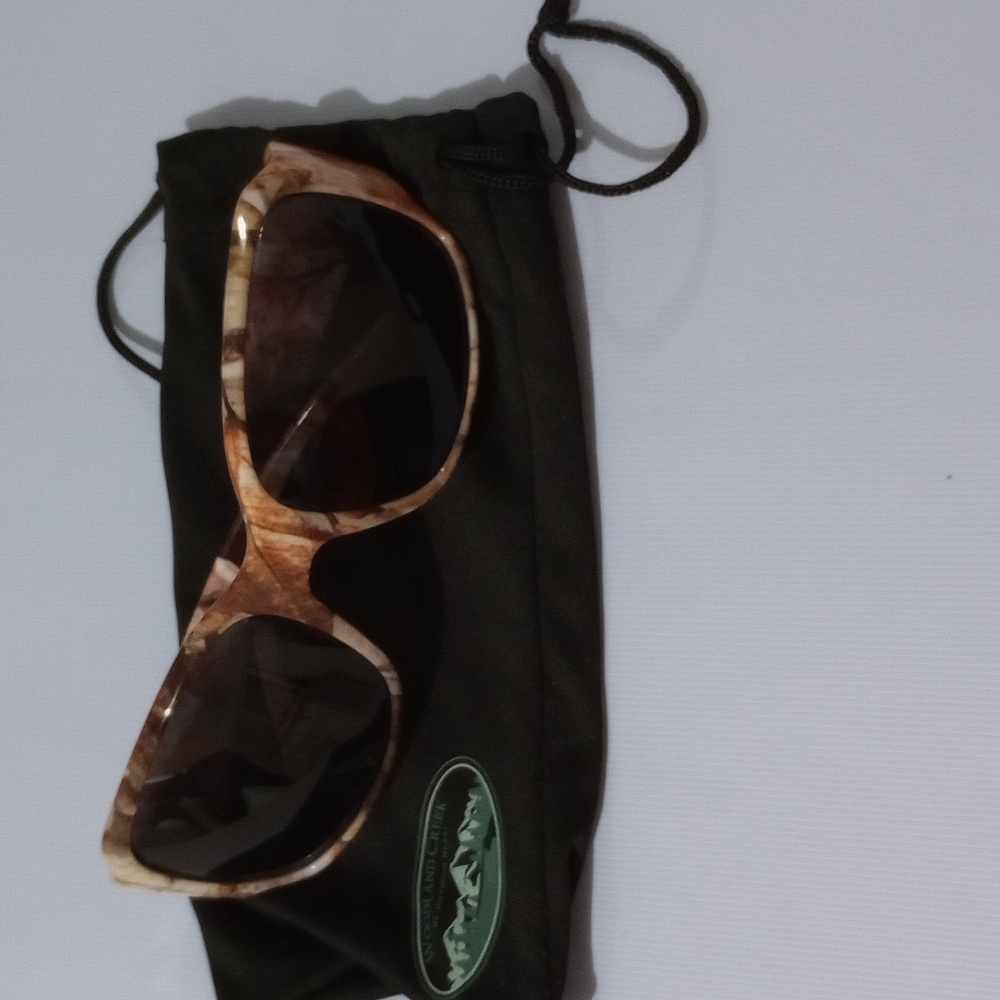 NWOT-WOODLAND CREEK - sunglasses plastic camouflage style